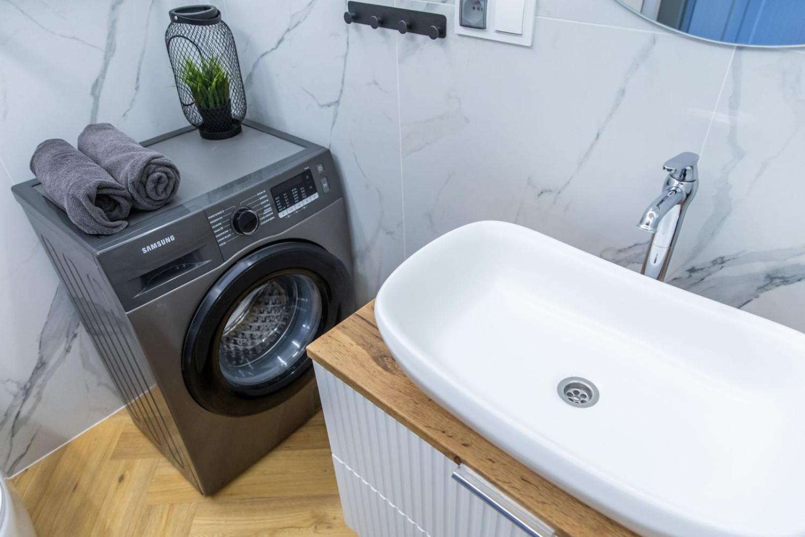 Solar Apartments I Stare Miasto 10Min I Priv Parking Free I Winda I Balkon Stary Toruń 외부 사진